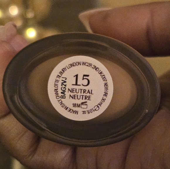 Charlotte Tilbury Airbrushed Flawless Foundation in 15 Neutral (Used) - Picture 2 of 2
